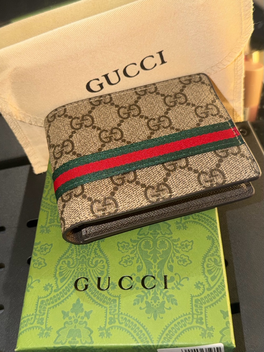 Gucci Beige GG Supreme Canvas Money Clip with Green and Red Web. VSF.